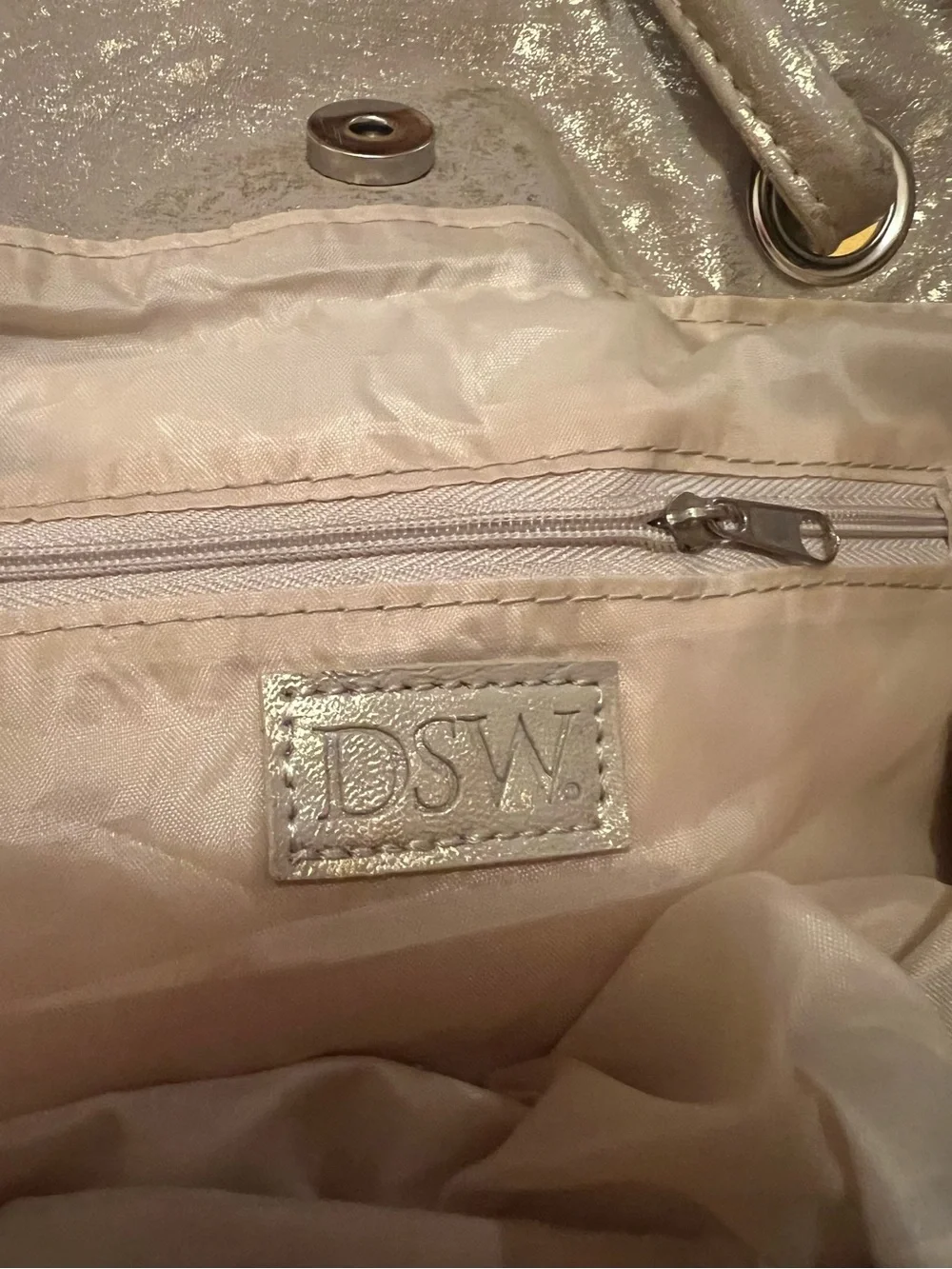 NWT DSW Gold Metallic Drawstring Shoulder Bag Tote Gym Back to School